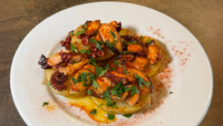 Cocina tradicional para dos en la Alameda